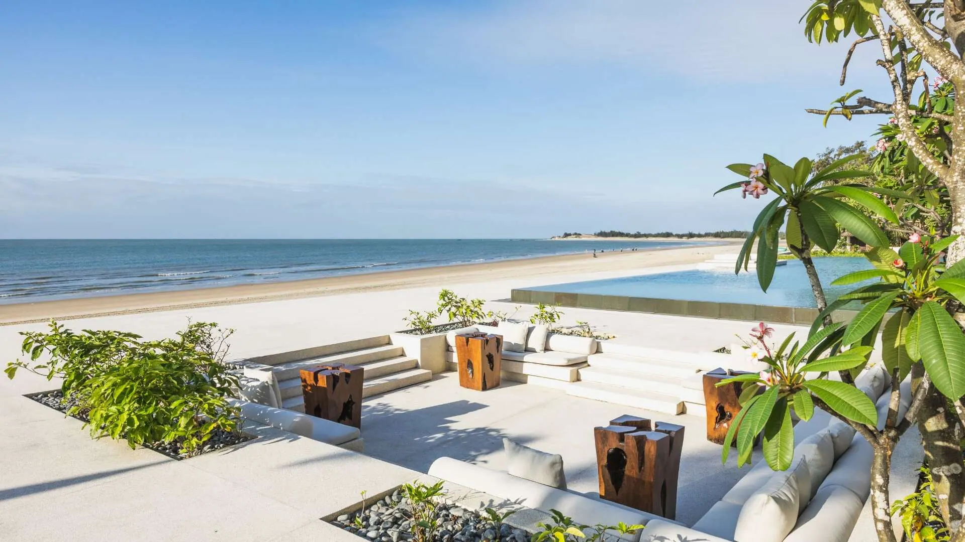 Azerai Ke Ga Bay Resort